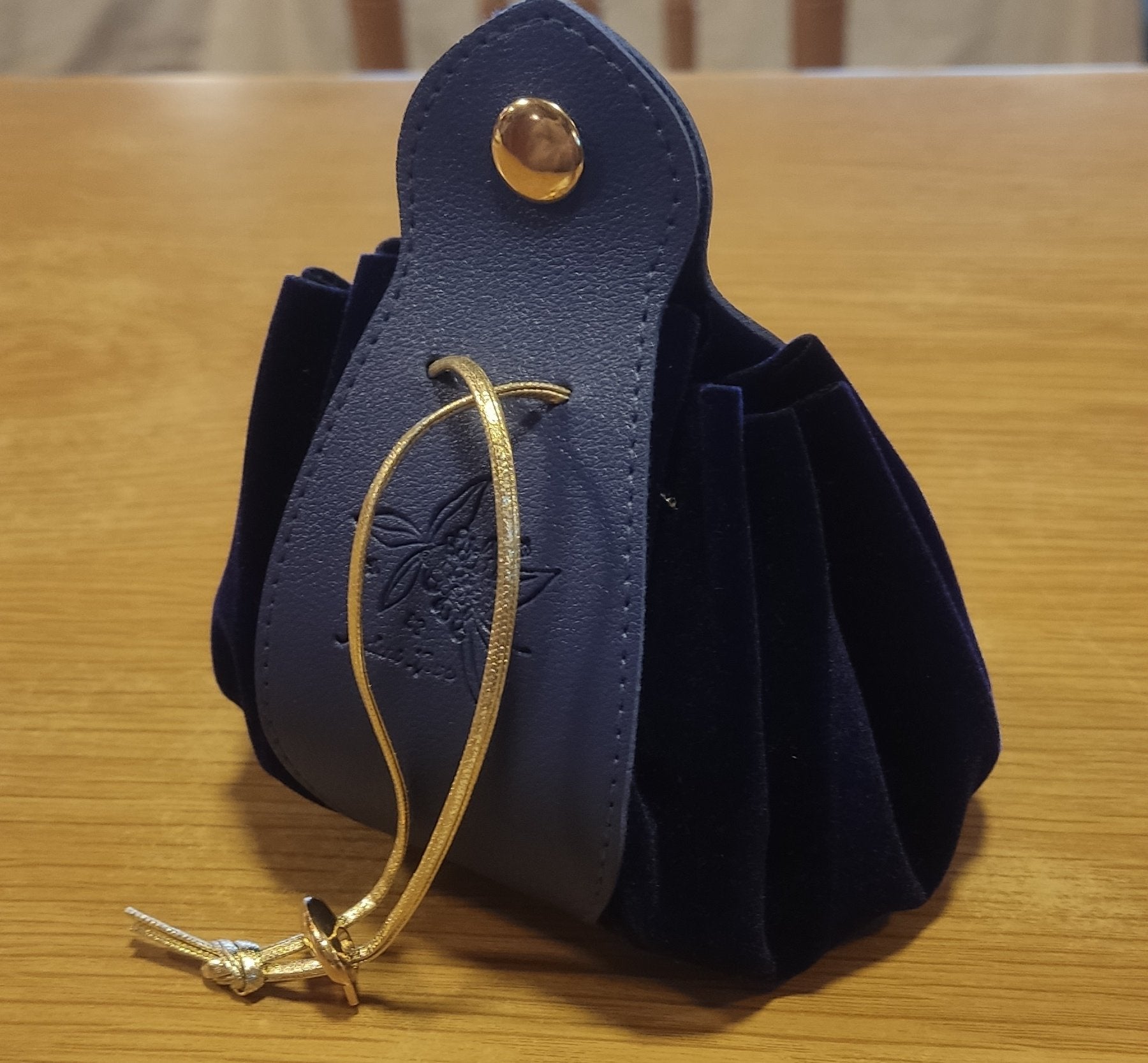 Pouch - Bolsa para Dados: Cuero Azul | Dados para juegos de rol y mesa en PiedraBruja Chile