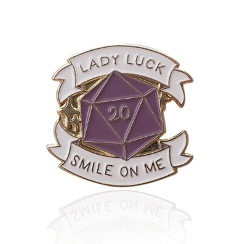 Pin Esmaltado - Lady Luck Morado | Coleccionables, figuras y artículos geek en PiedraBruja Chile