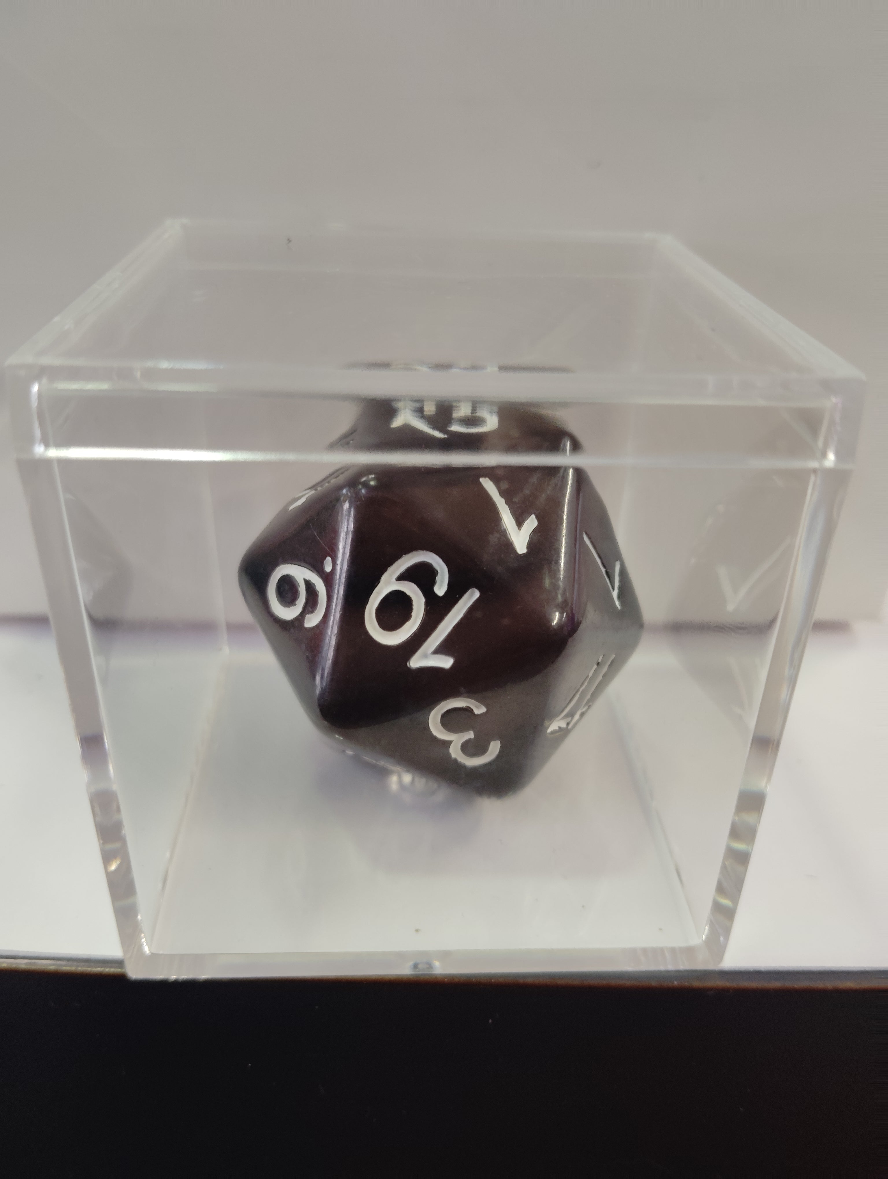 Jumbo - D20 Sólido Negro