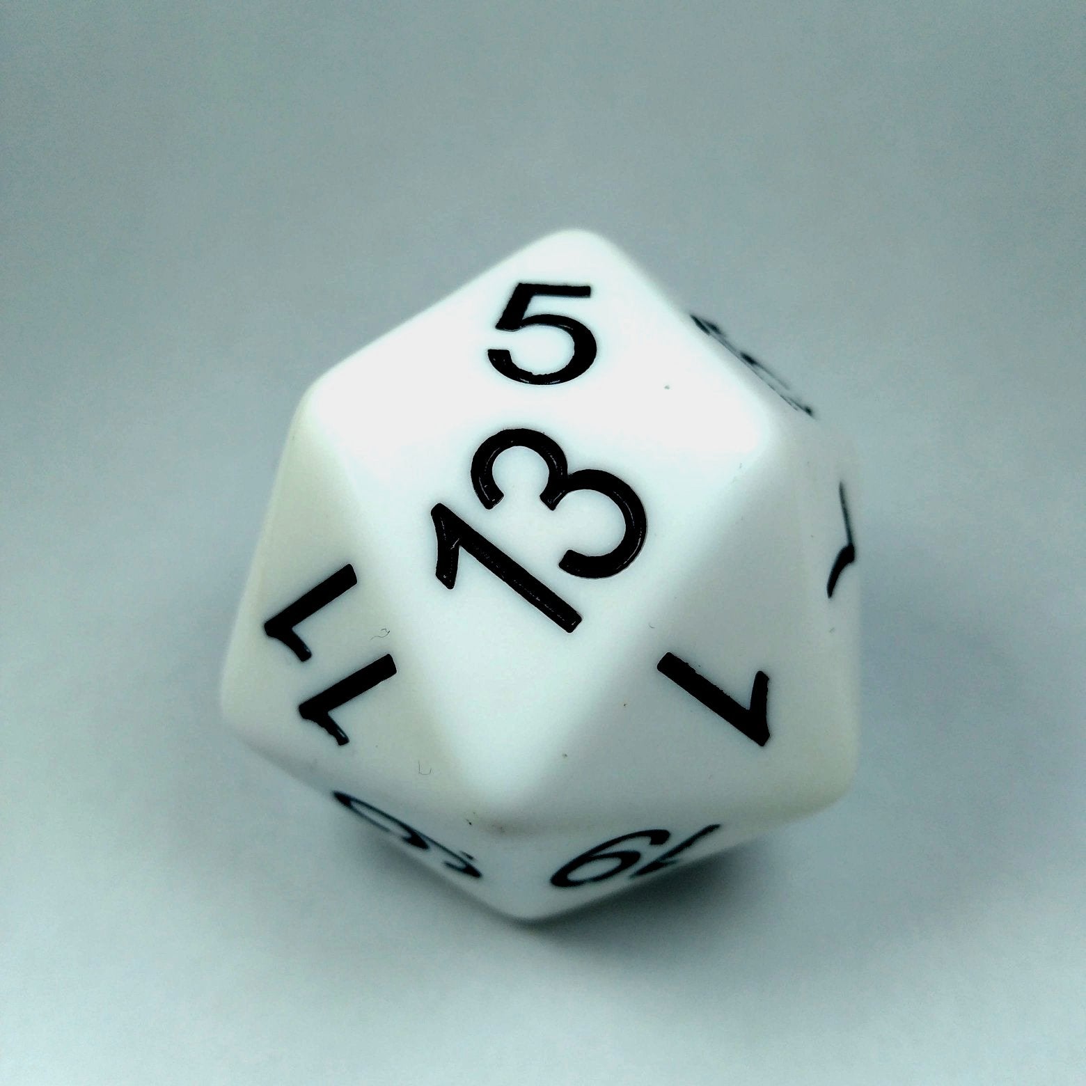 Jumbo - D20 Sólido Blanco