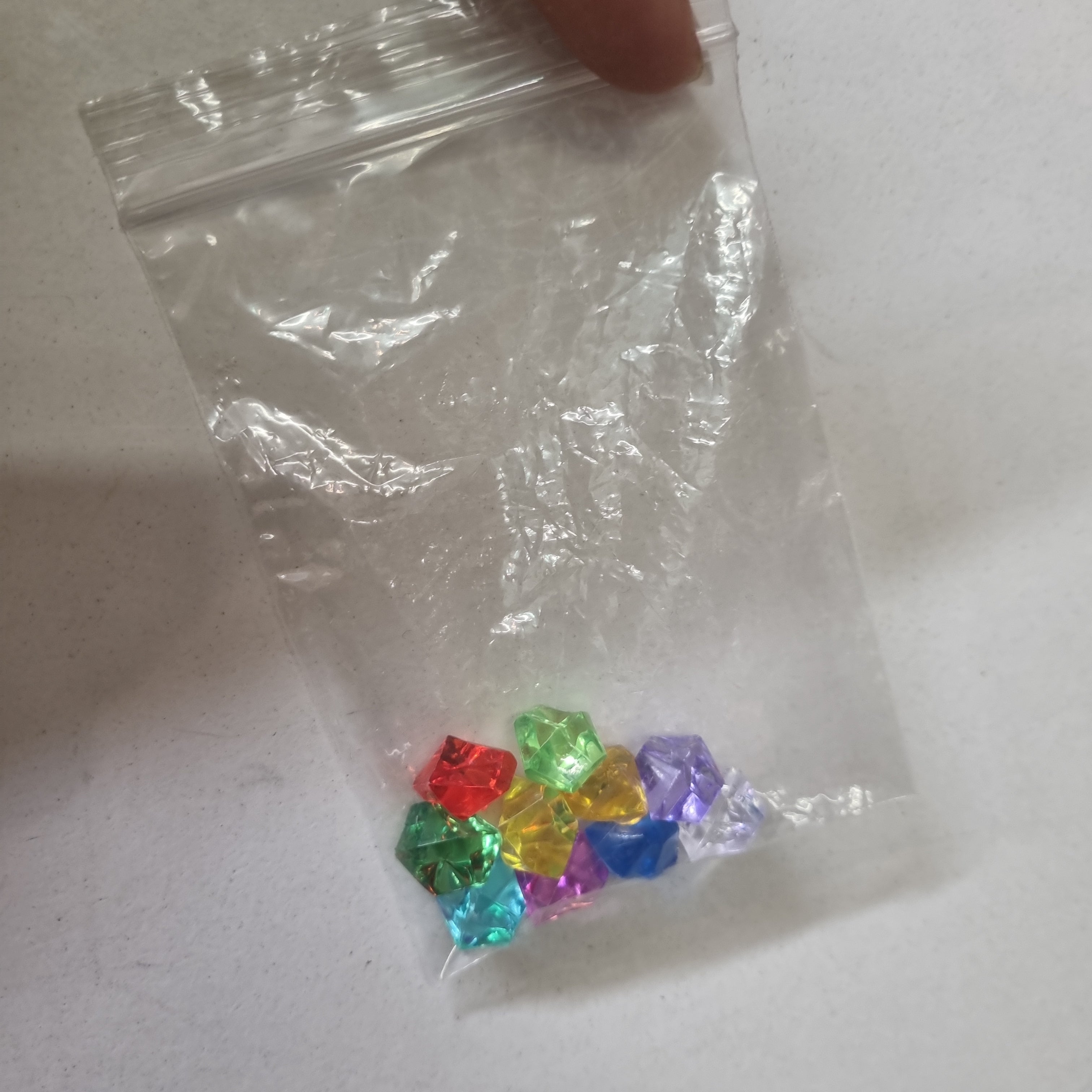 Bolsita de Gemas Mixta (x10) | Coleccionables, figuras y artículos geek en PiedraBruja Chile