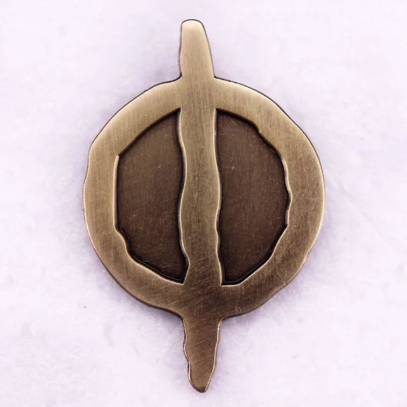 Pin Esmaltado Phyrexia | Coleccionables, figuras y artículos geek en PiedraBruja Chile