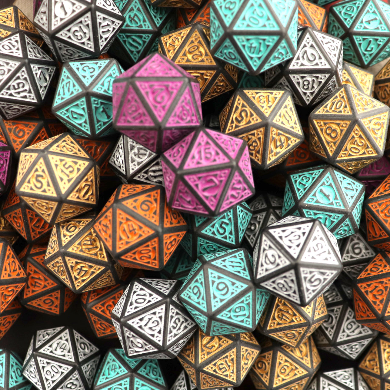 Victoriano - 1D20  color al azar