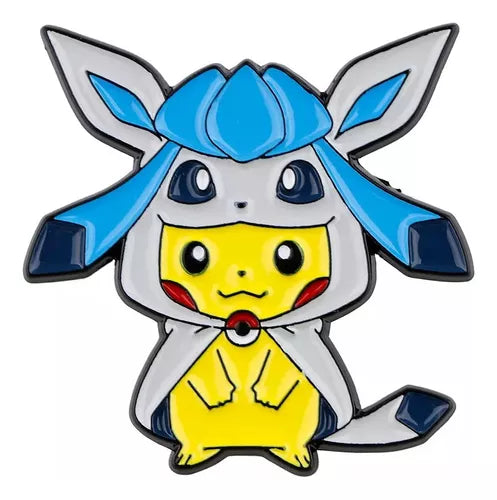 Pin Esmaltado Pikachu Glaceon | Coleccionables, figuras y artículos geek en PiedraBruja Chile