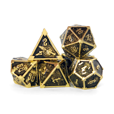 Metálico Dorado Fantasía Negro | Dados para juegos de rol y mesa en PiedraBruja Chile