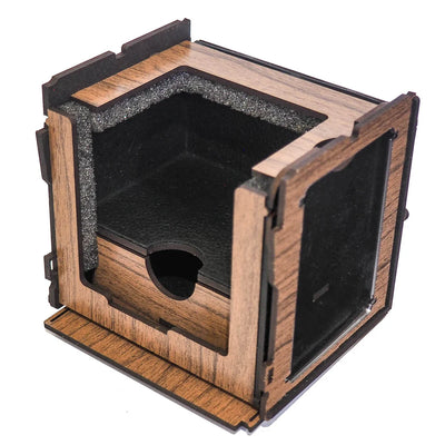 Deckbox: Portamazo +60 - Madera y Eco Cuero | Accesorios para juegos de cartas coleccionables en PiedraBruja Chile