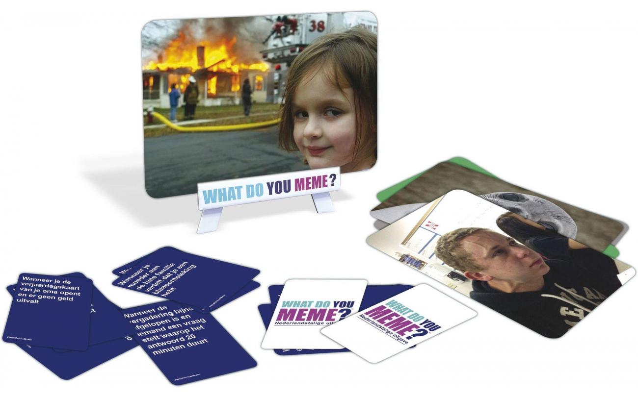 What Do You Meme? Edición Latina