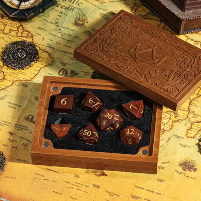 Caja de Madera - Tallada D20 | Dados para juegos de rol y mesa en PiedraBruja Chile